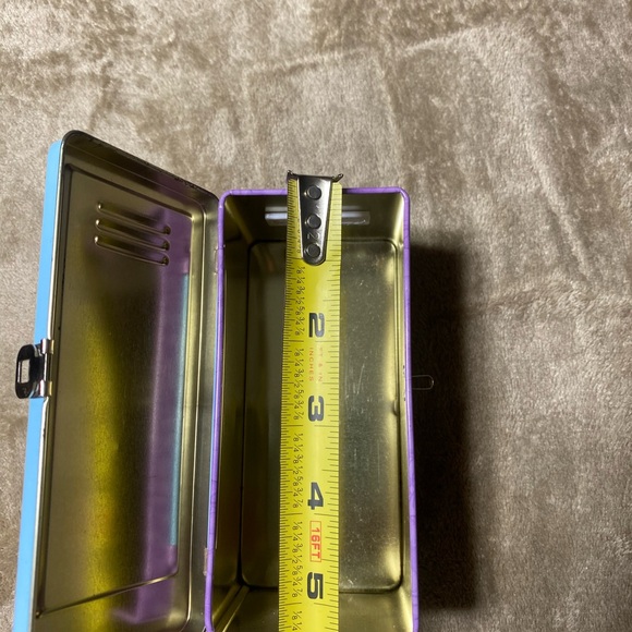 Vintage Tweety Bird Tin Chest Bank With Lock & keys - Picture 14 of 16